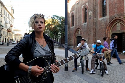 Testo Nel blu dipinto di blu (volare) Emma Marrone