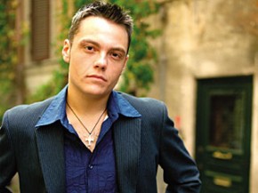 tiziano_ferro_indietro