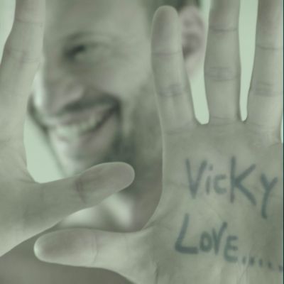 Cover Album Vicky Love