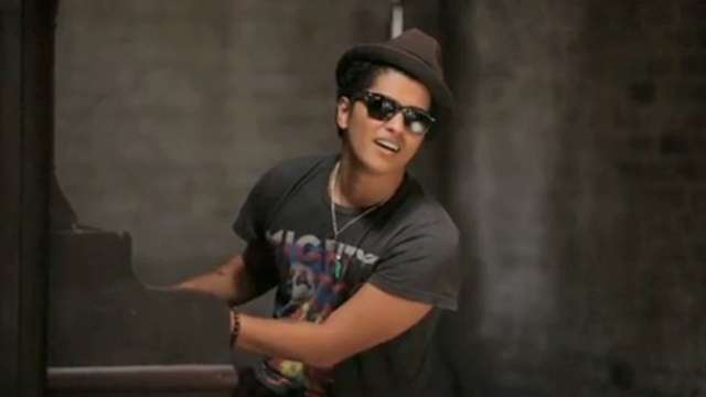 Talking to the Moon Bruno Mars